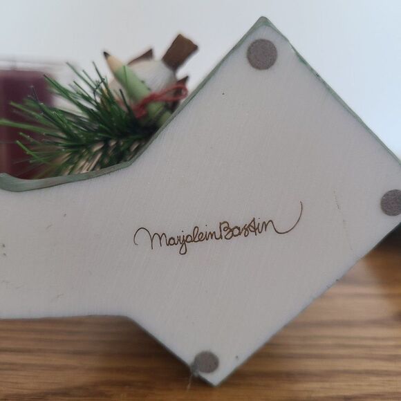 Hallmark Nature's Sketchbook Marjolein Bastin Resin Birdhouse Candle Holder - Picture 12 of 12